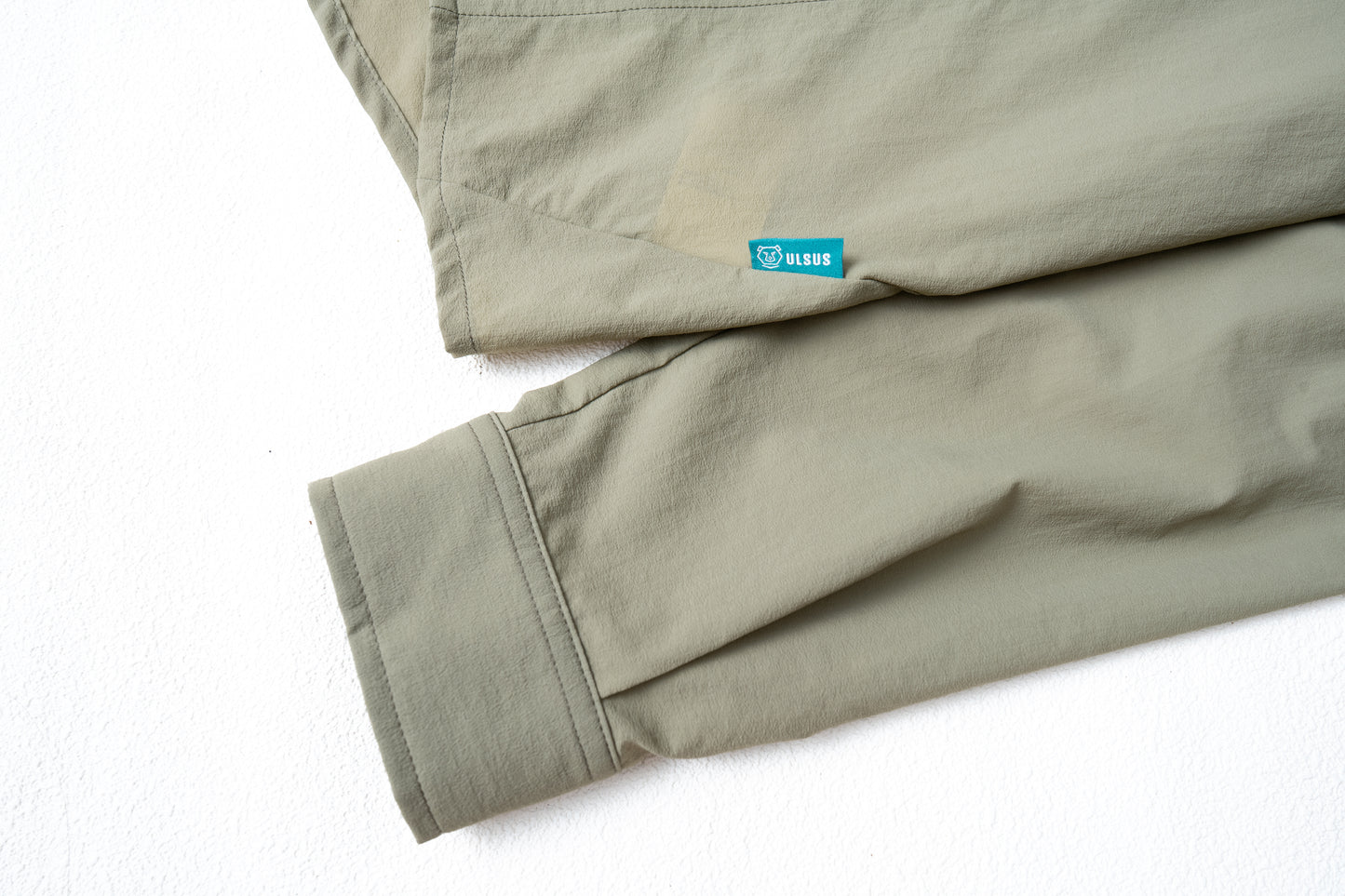 Ultra long sleeve shirt 長袖襯衫