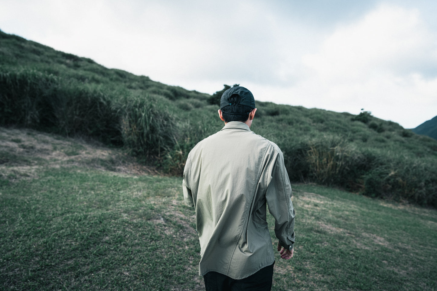 Ultra long sleeve shirt 長袖襯衫