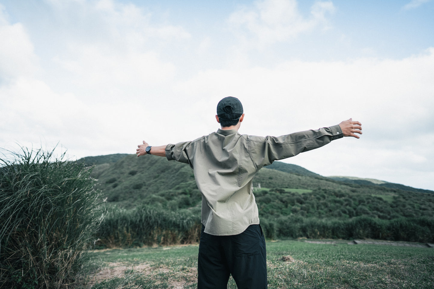 Ultra long sleeve shirt 長袖襯衫